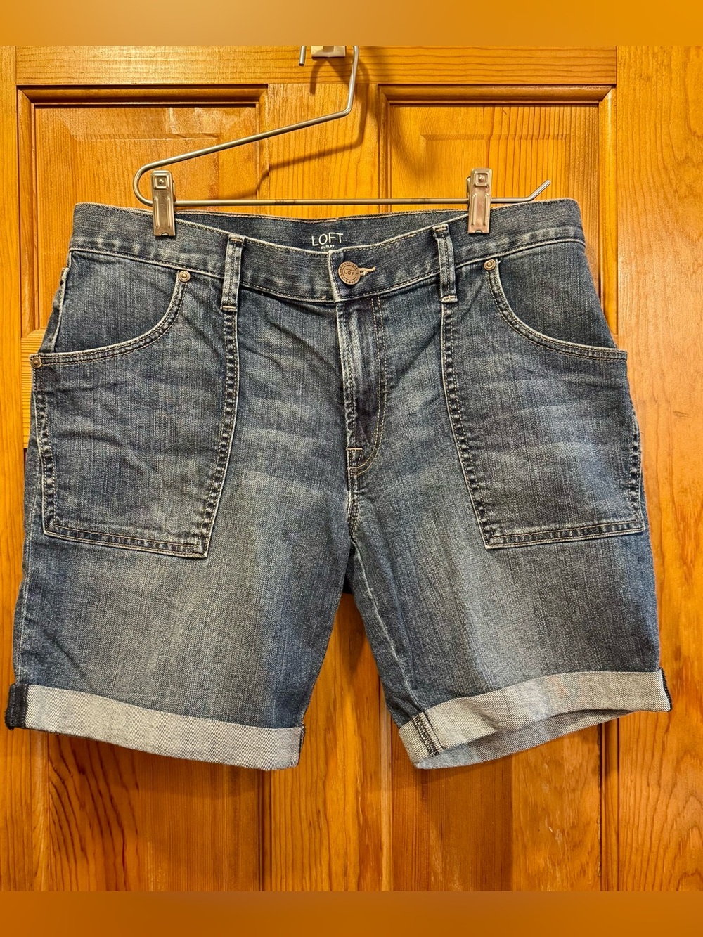 LOFT outlet women’s Blue Denim Patch Pocket Shorts